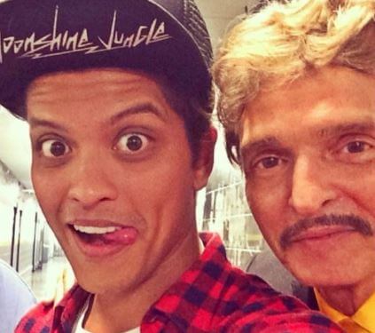 Peter Hernandez with his son Bruno Mars.